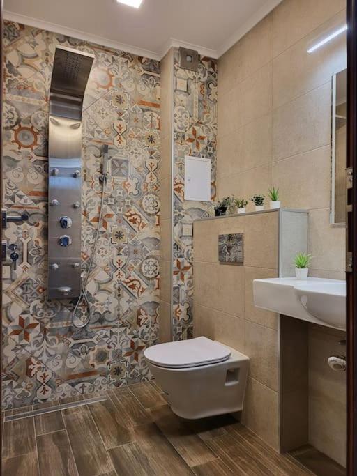 Stylish Apartment Near City Center Plovdiv Bagian luar foto