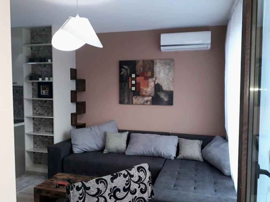 Stylish Apartment Near City Center Plovdiv Bagian luar foto